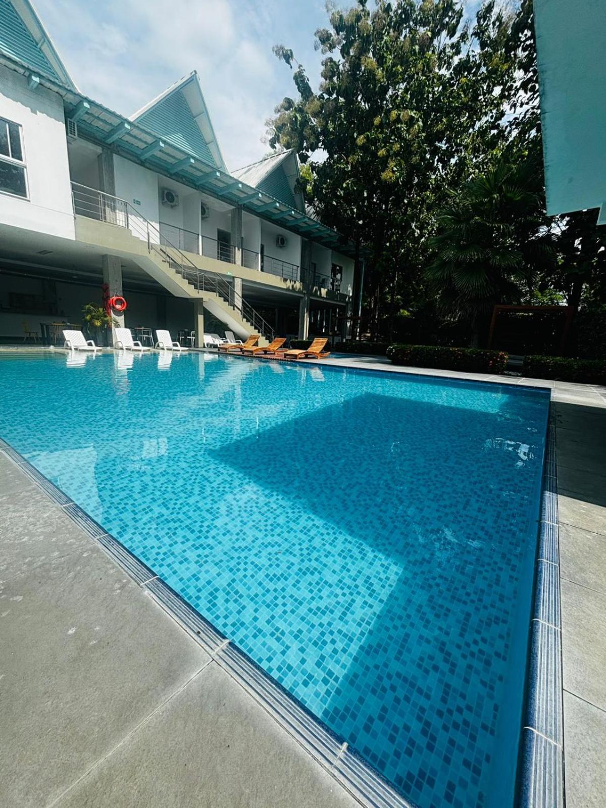 Hotel Puerto Triunfo Doradal Exterior photo